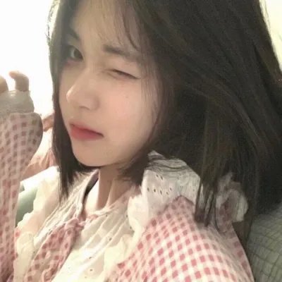 深蓝与月光海报