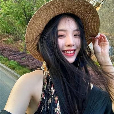 拽妹黛薇儿第四季海报